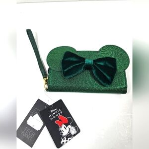 Disney Bioworld Minnie Mouse Green Shimmer Tech Wallet Wristlet Ears Bow Nwt